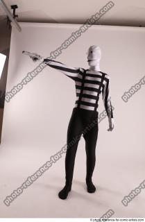 JIRKA MORPHSUIT WITH GUN